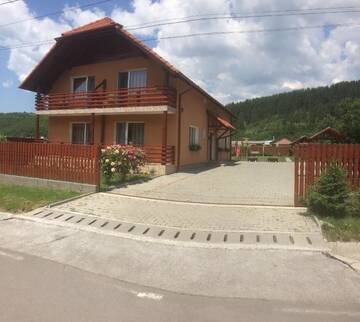 Фото номера Апартаменты с 1 спальней Апарт-отели Kelemen Vendégház 2 г. Прайд 102