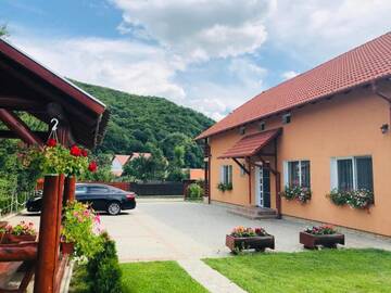Фото номера Апартаменты с 1 спальней Апарт-отели Kelemen Vendégház 2 г. Прайд 97