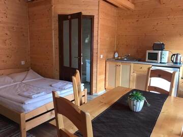 Фото номера Дом с 1 спальней Дома для отпуска Riverside Woodhouses г. Прайд 8