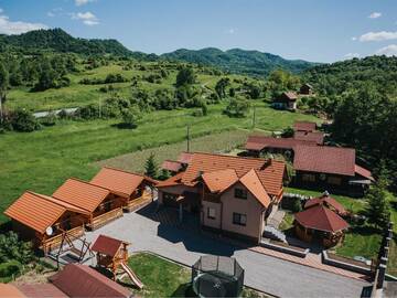 Фото номера Дом с 1 спальней Дома для отпуска Riverside Woodhouses г. Прайд 13